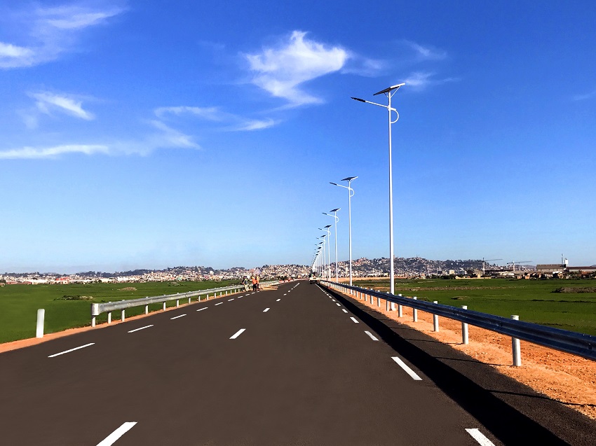 马达加斯加连接IVATO首都国际机场和欧洲大道的快速路工程.jpg