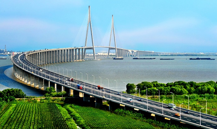 4.苏通长江公路大桥.jpg