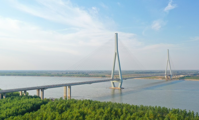 4.湖北石首长江公路大桥.JPG