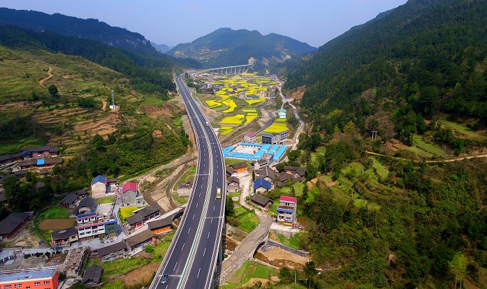 2.贵州安江高速公路.jpg